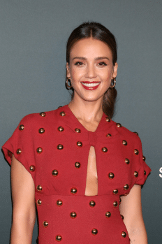 Jessica Alba and red light therapy